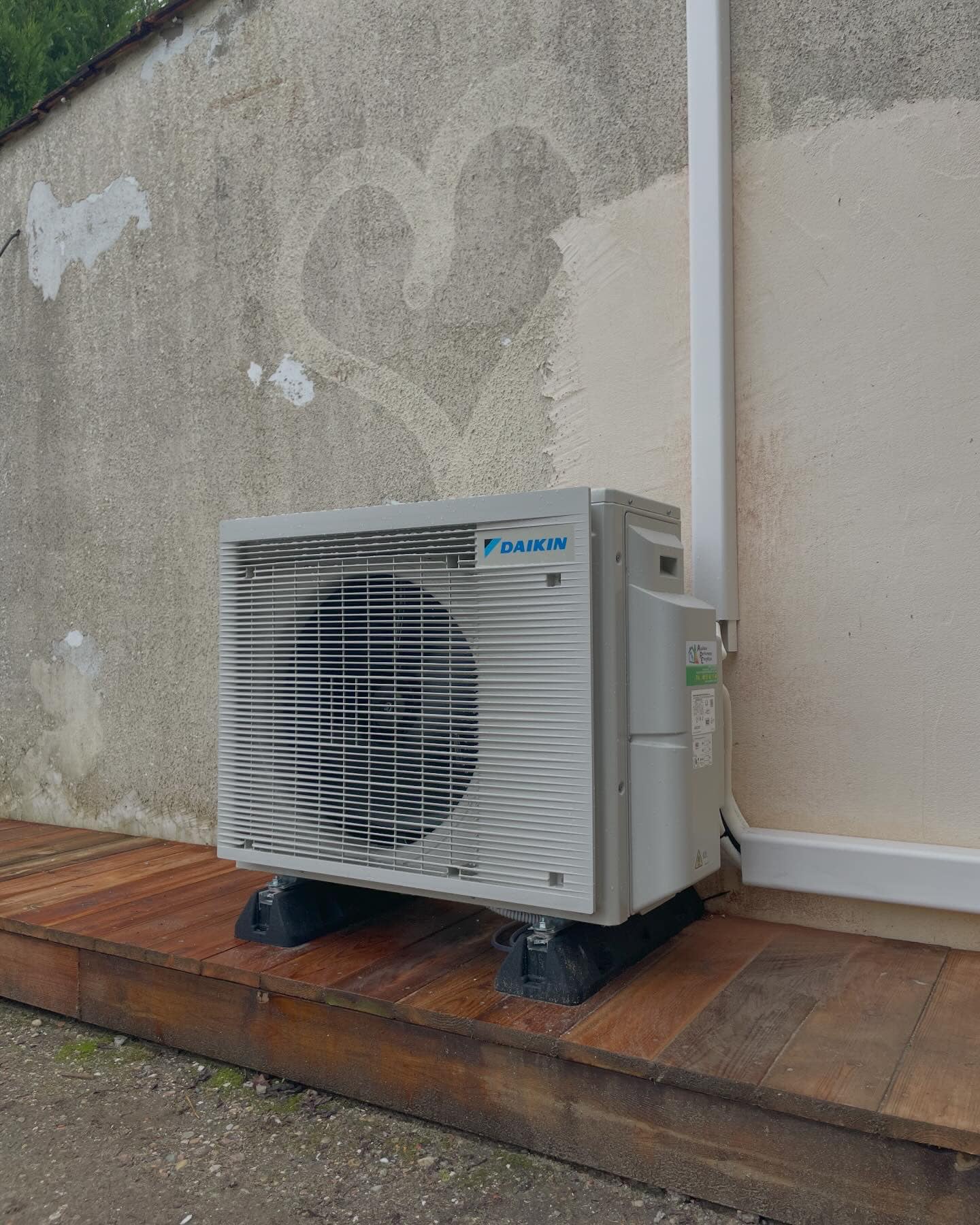 Installation d&rsquo;une pompe à chaleur air air multisplit