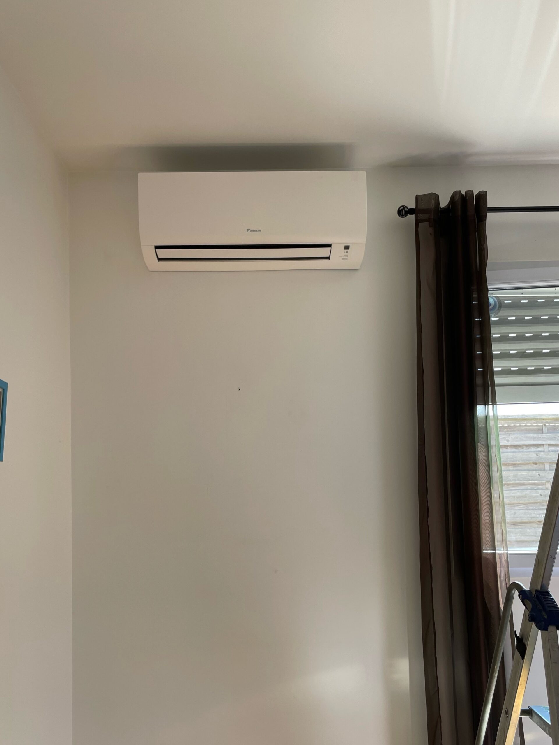 Installation d&rsquo;une pompe à chaleur air air multisplit